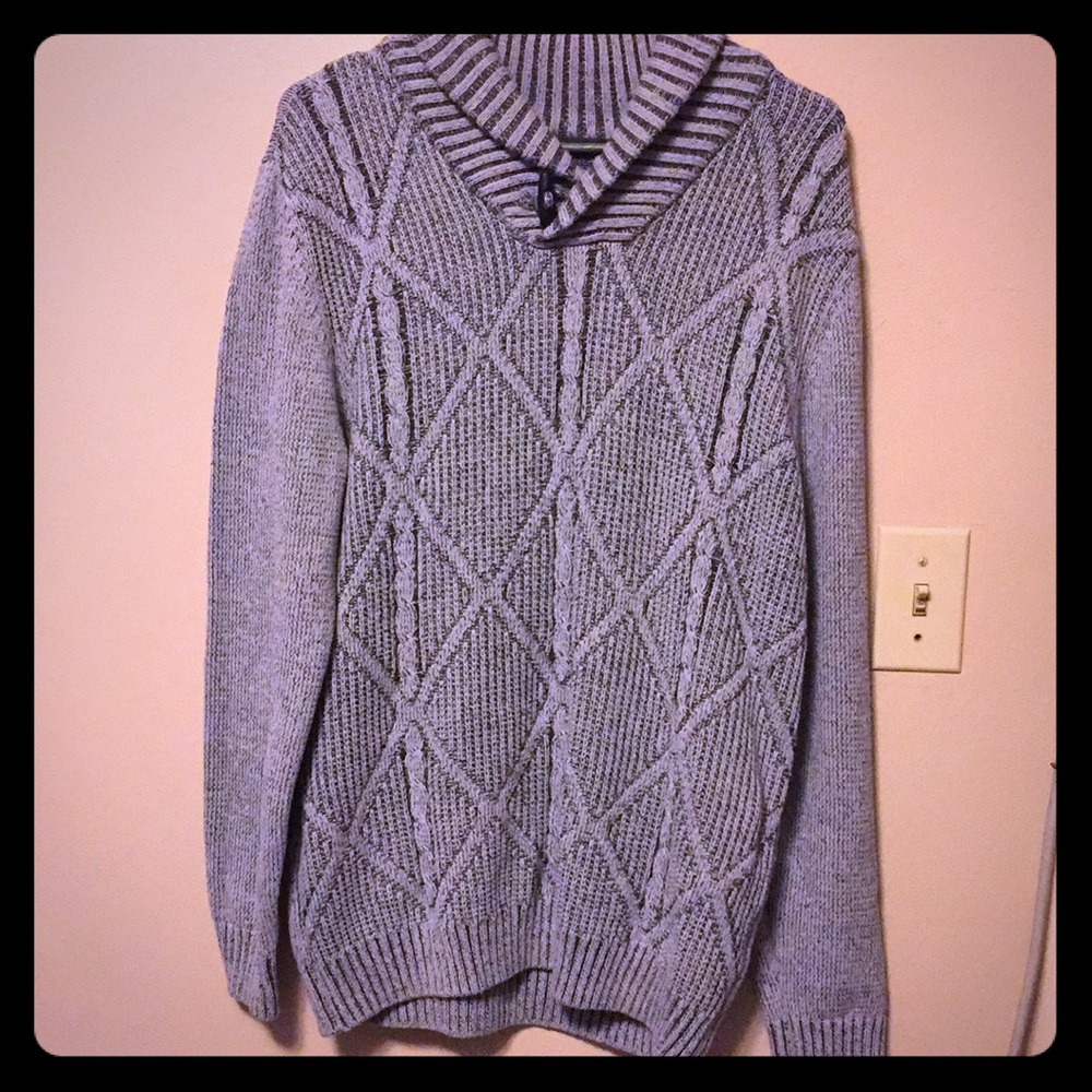Men's size XL knit sweater